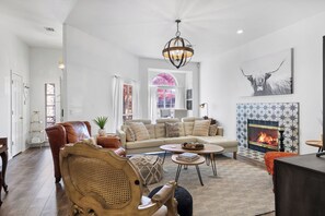 TV connectée, cheminée