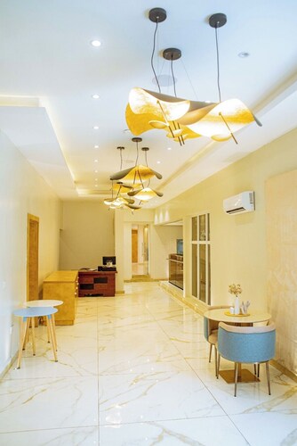 Check Inn Hotels Apo