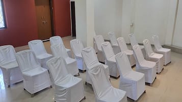 Deluxe Double or Twin Room, Balcony, Garden View | Terrace/patio