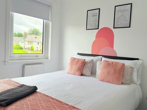 5 soverom, skrivebord, strykejern/-brett og wi-fi