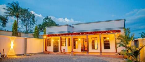 Overnatningsstedets facade