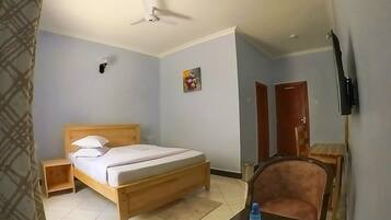 Egyptian cotton sheets, premium bedding, memory-foam beds, in-room safe