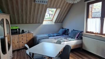 Comfort Quadruple Room, Mountain View | Free WiFi, bed sheets