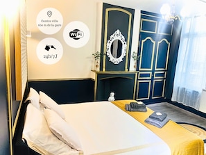 1 quarto, Wi-Fi de cortesia, roupa de cama
