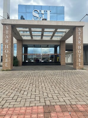 Front of property - STAR HOTEL (Chapecó)