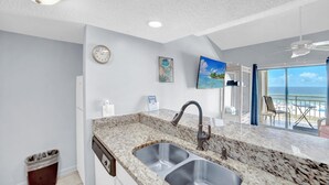 Unclassified image, 3 of 52, button - Sugar Beach 345e (Orange Beach)
