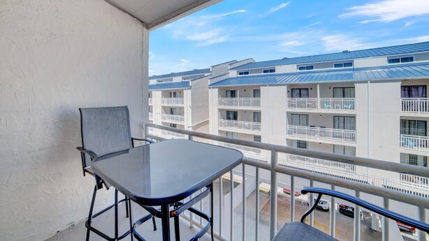Condo, 1 King Bed with Sofa bed (Sugar Beach 354) | Outdoor dining - Sugar Beach 354 (Orange Beach)