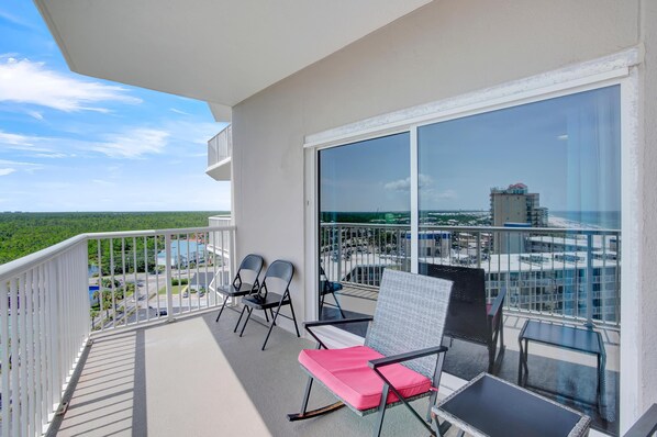 Condo, Multiple Beds (Tradewinds 1207) | Property grounds