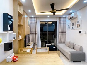 標準公寓 | 2 間臥室、布置獨特、筆電工作空間、遮光布/窗簾