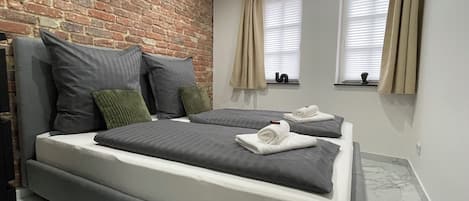 1 bedroom, iron/ironing board, travel cot, free WiFi