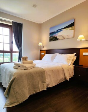 7 chambres, bureau, fer et planche à repasser, Wi-Fi gratuit