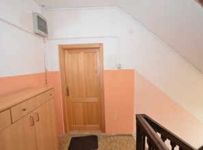 Apartment (One Bedroom Apartment with Sea View) | Lobby - Classy and Modern Old Town Quarter Apartment (Rovinj)