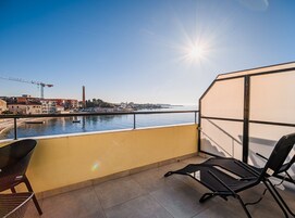 Apartamento (Two Bedroom Apartment with Terrace (o) | Terraza o patio