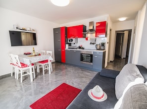 Apartment (Two Bedroom Apartment with Balcony) | Private kitchen | Fridge - Sleek and Stylish Umag Apartments With Sea View (Umag)