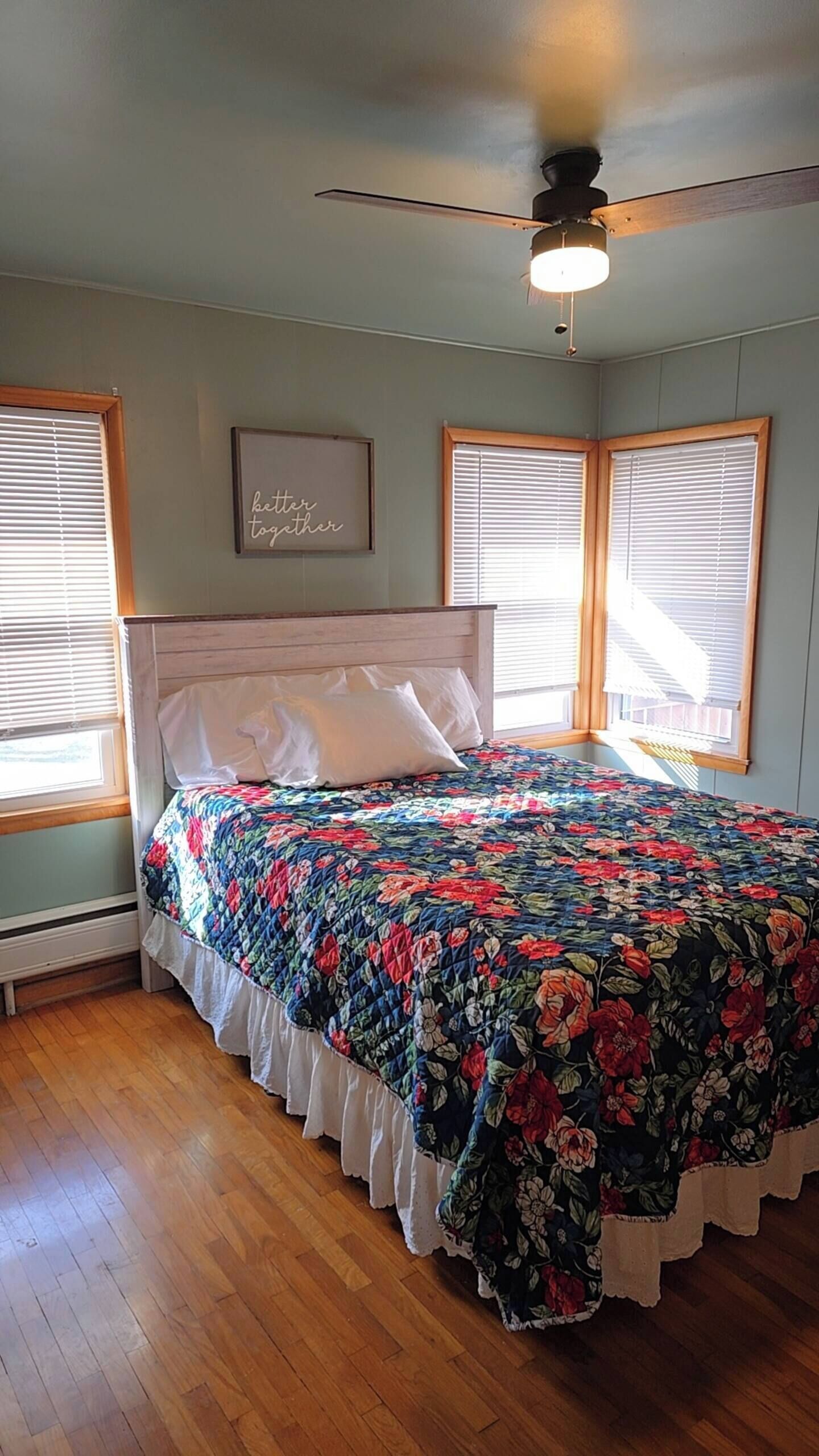 3 bedrooms, travel crib, free WiFi, bed sheets