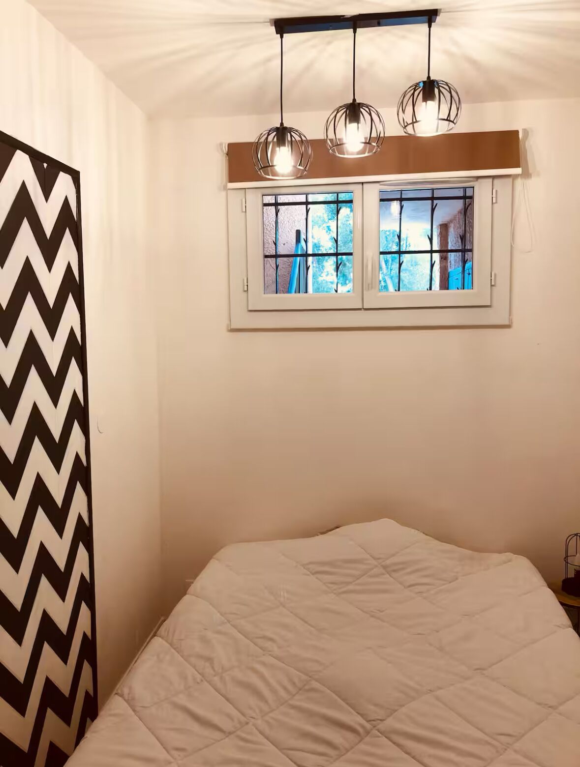 1 bedroom, iron/ironing board, travel crib, WiFi