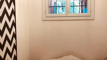 1 bedroom, iron/ironing board, travel crib, WiFi