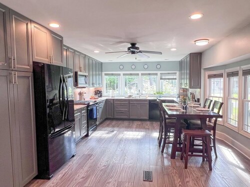 The Boat House: Relaxing Coastal Getaway Near Bethany Beach with Pool