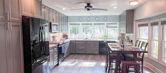 The Boat House: Relaxing Coastal Getaway Near Bethany Beach with Pool