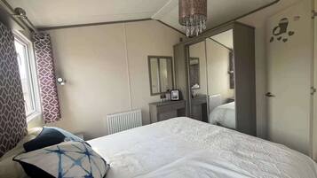 Cabin | 3 bedrooms, iron/ironing board, free WiFi