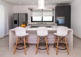 Deluxe Apartment, Garden View | Private kitchen