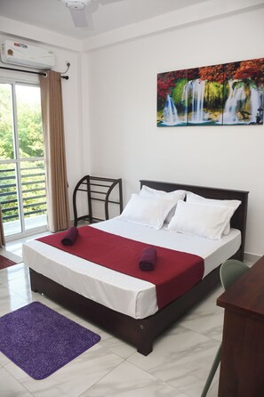 Escritorio y wifi gratis 