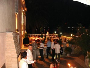 Utendørs bankettområde