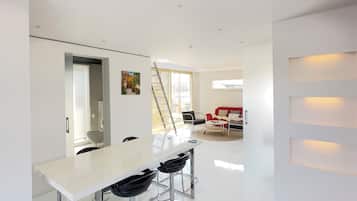 Apartment | Private kitchen | Coffee/tea maker, electric kettle
