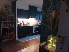 Oven, stovetop, dishwasher - Large, cosy house near the town center (Nantes)