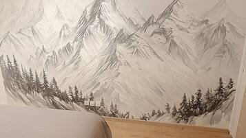 3 bedrooms, iron/ironing board, WiFi