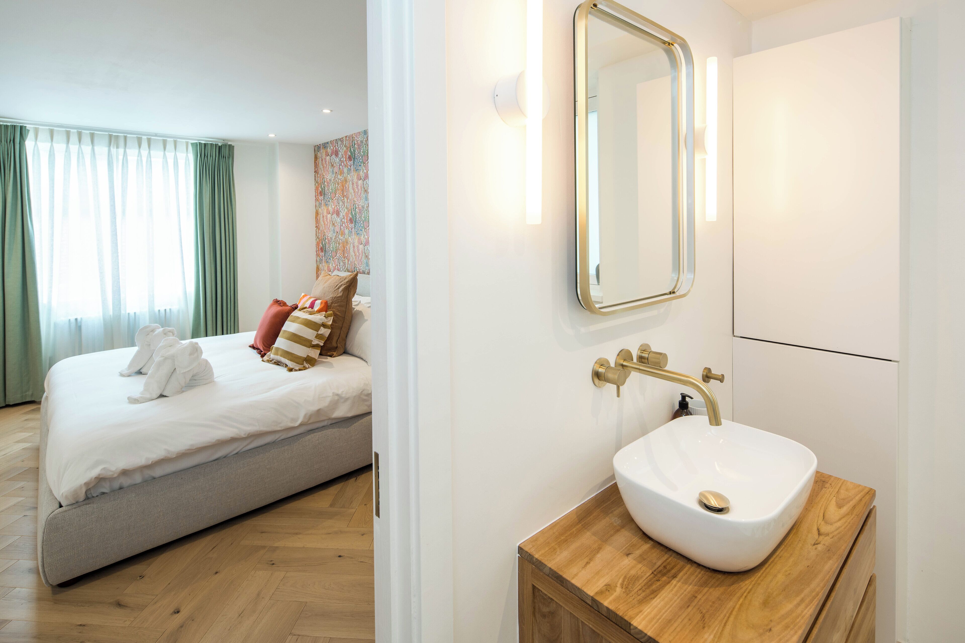 Apartamento clásico | 2 dormitorios, tabla de planchar con plancha, wifi gratis