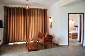 2 bedrooms, iron/ironing board, WiFi, bed sheets - Two-Bedroom Villa (Matemwe)
