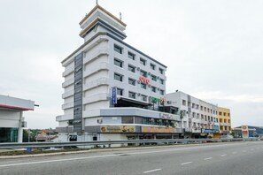 Front of property - Hotel O 75 (Temerloh)