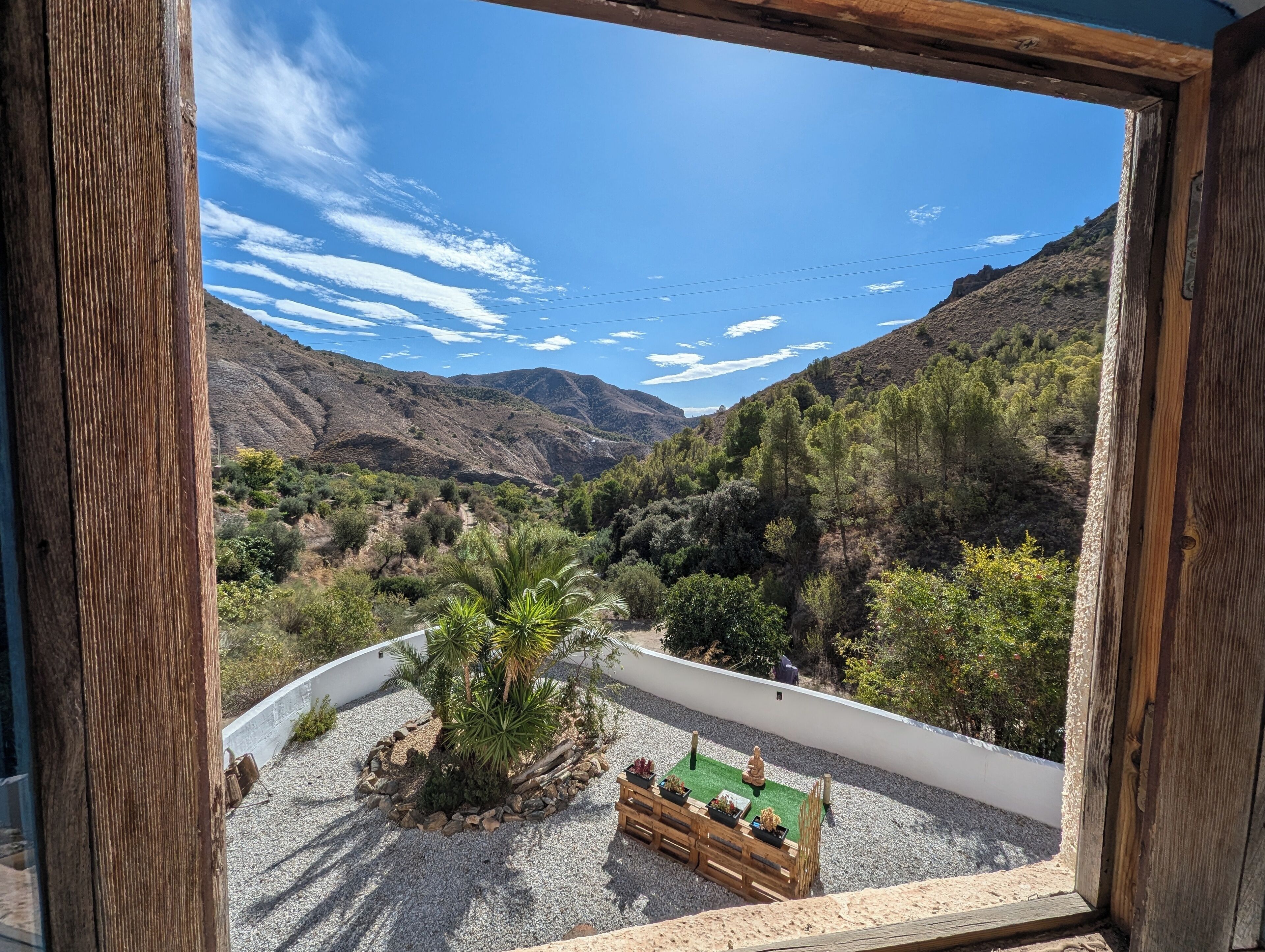 Premium bedding, iron/ironing board, cribs/infant beds, free WiFi