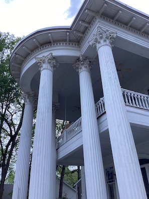Exterior detail - Spacious 5-bedroom house with WiFi, AC in welcoming Opelika (Opelika)