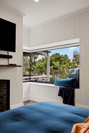 3 slaapkamers, een bureau, een strijkplank/strijkijzer, wifi