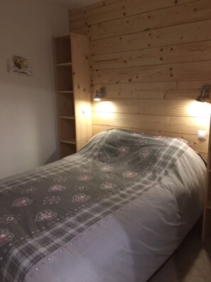 2 camere, ferro/asse da stiro, culla da viaggio