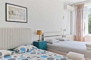 5 chambres, fer et planche à repasser, Wi-Fi gratuit, draps fournis