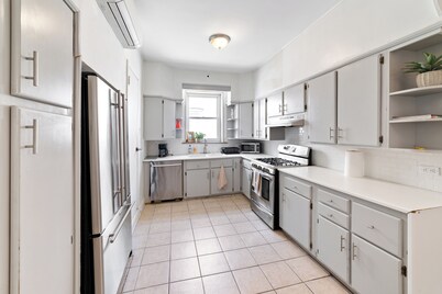 Spacious 5-bedroom house in enjoyable Brooklyn