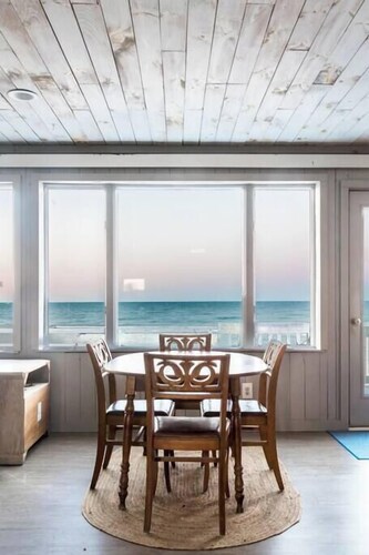 The Quarterdeck | Oceanfront Fun for All Ages