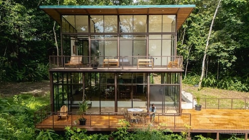 Maze Lodge