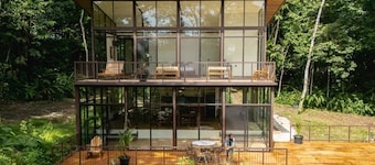 Maze Lodge