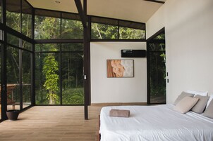 Luxury Cottage, 3 Bedrooms | Egyptian cotton sheets, premium bedding, individually decorated