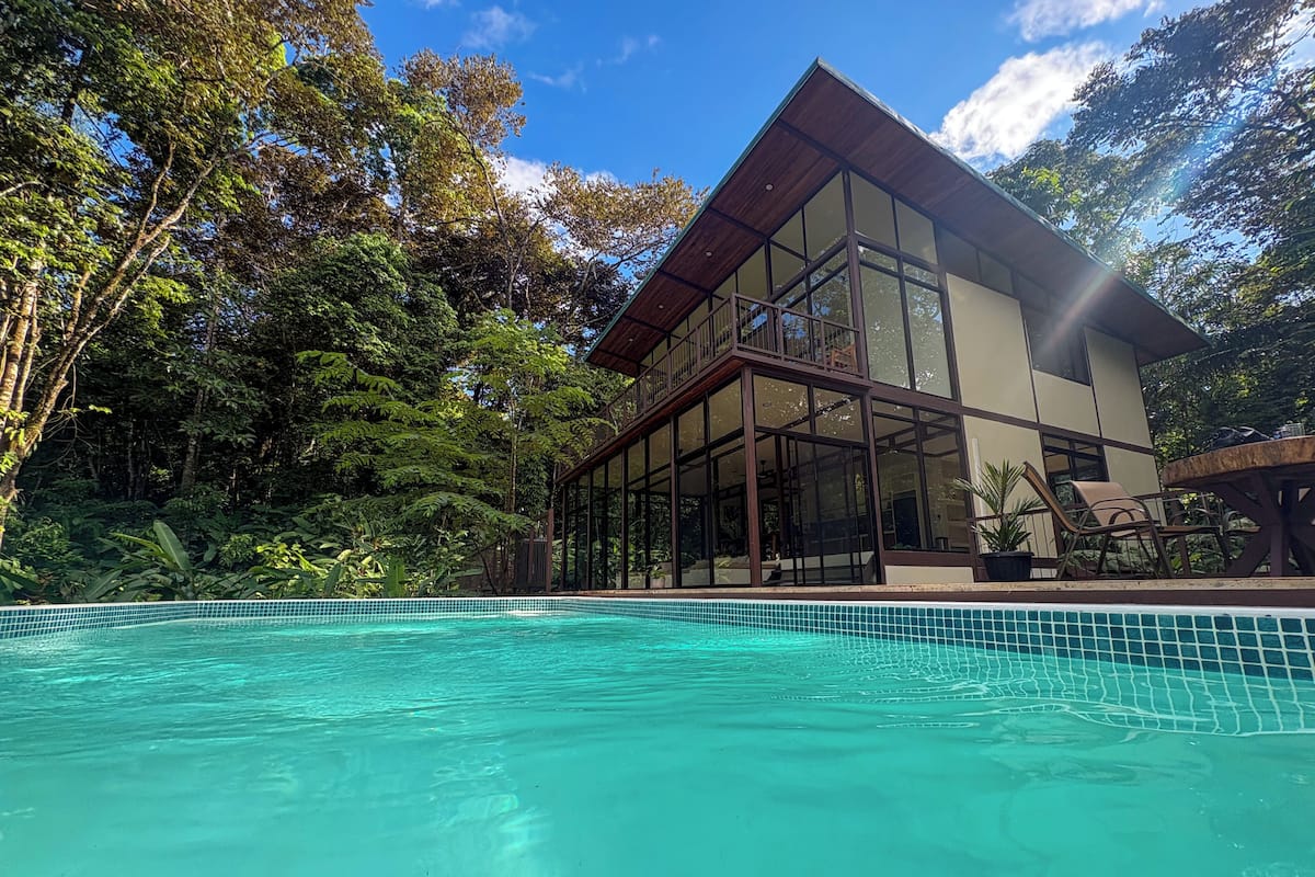 Egyptian cotton sheets, premium bedding, individually decorated