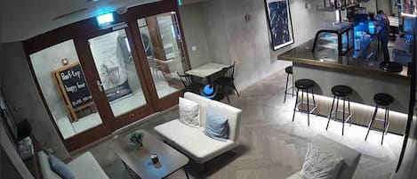 フロント