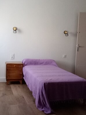 3 bedrooms, iron/ironing board