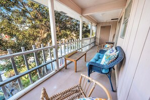 Terrace/patio - Seahorse Suites #2. Fun,Beach, Games, Memories! (Sanibel)