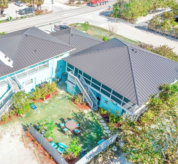 Exterior - Seahorse Suites #2. Fun,Beach, Games, Memories! (Sanibel)