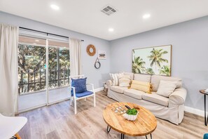 Smart TV - Seahorse Suites #2. Fun,Beach, Games, Memories! (Sanibel)