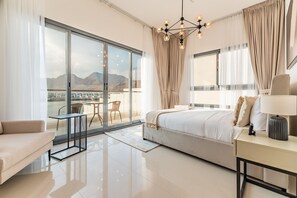 4 bedrooms, in-room safe, iron/ironing board, free WiFi